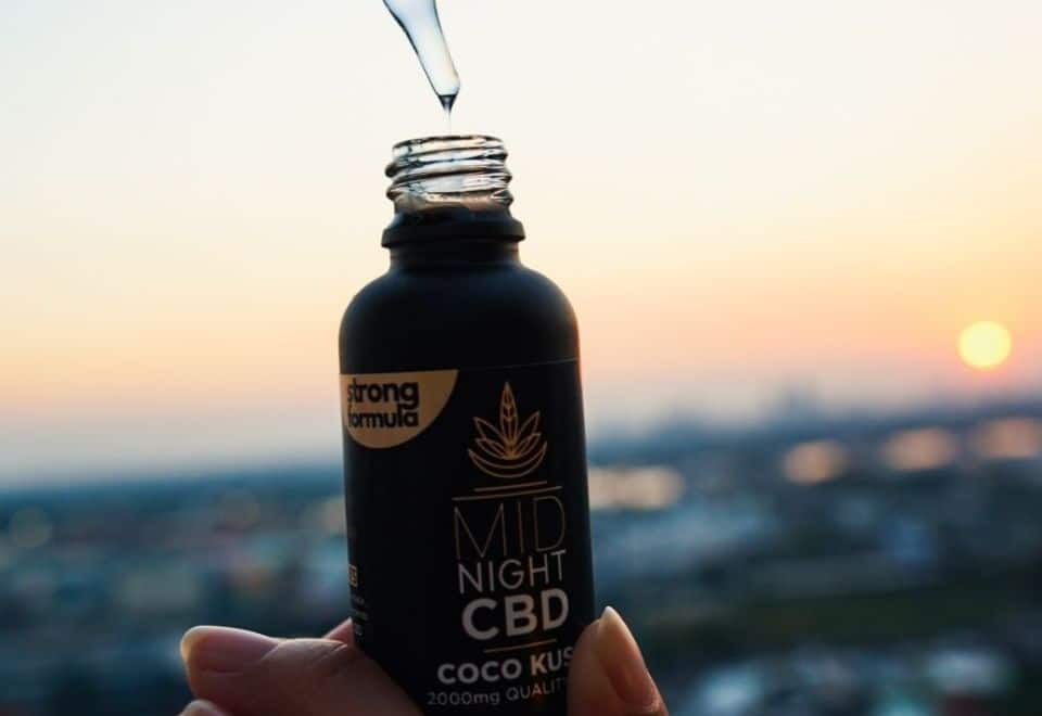 วิธีใช้น้ำมันกัญชา Midnight CBD Coco Kush 2000mg